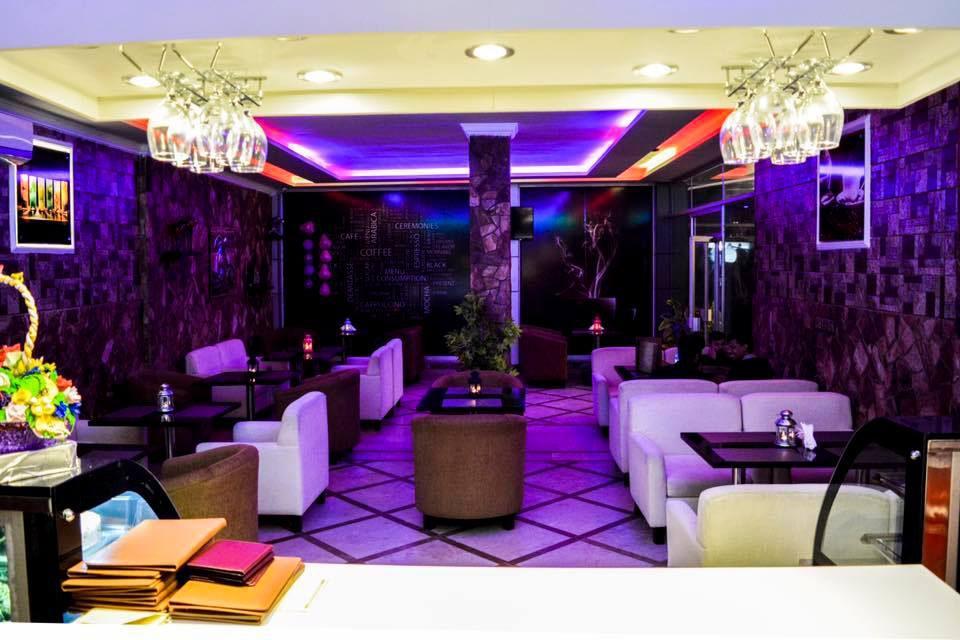 Triple One Hotel Suites Абботтабад Екстер'єр фото